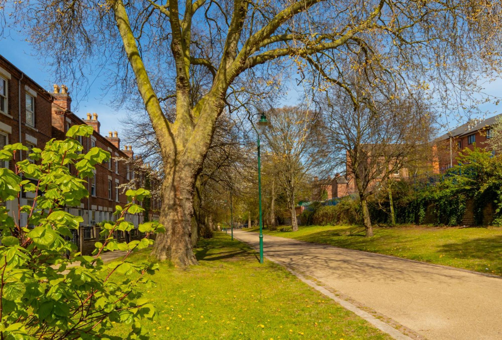 Limpenny Studio - Cityscape Cozy Corner Nottingham Exteriör bild